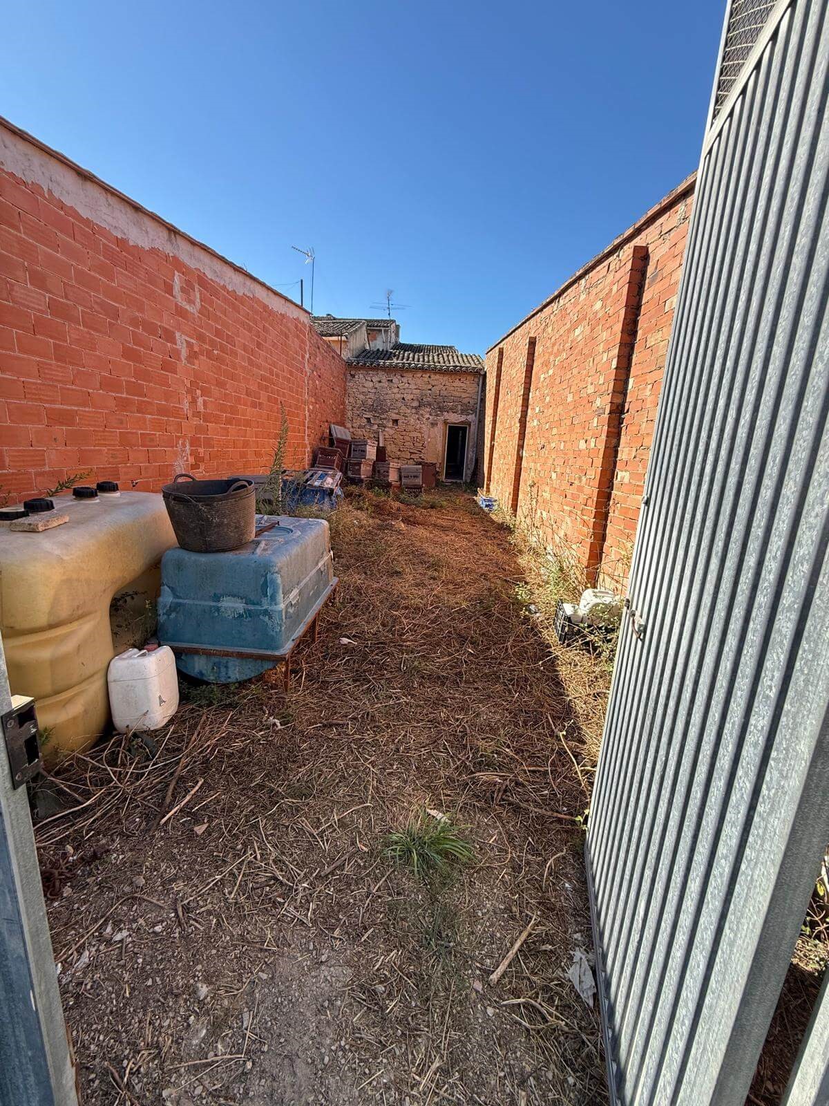 Featured image 3